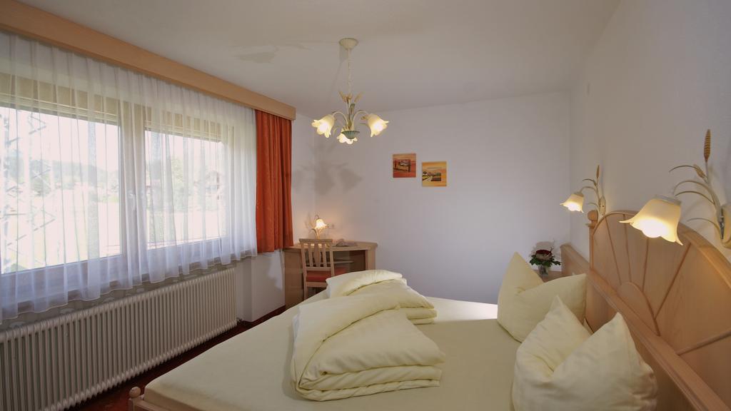 Komfort-Apartments Zufriedenheit Leutasch Ruang foto